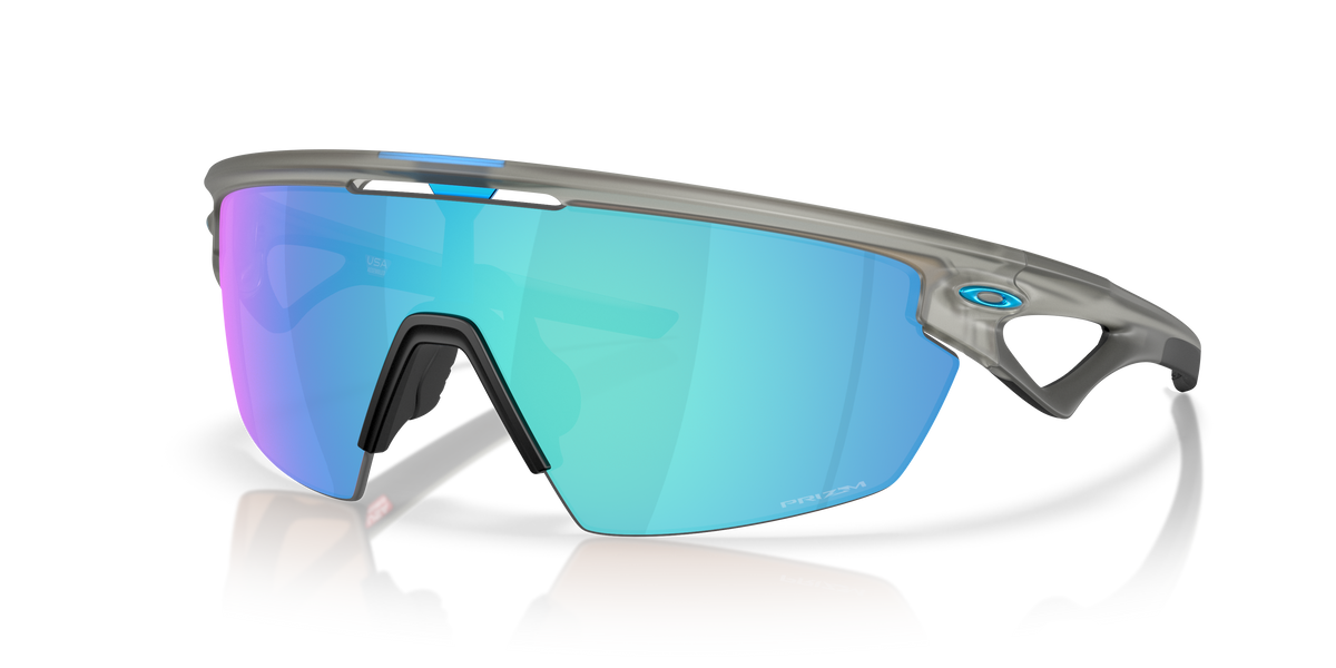 Gafas de Sol Oakley SPHAERA OO9403 20 36 136 — vista tres cuartos