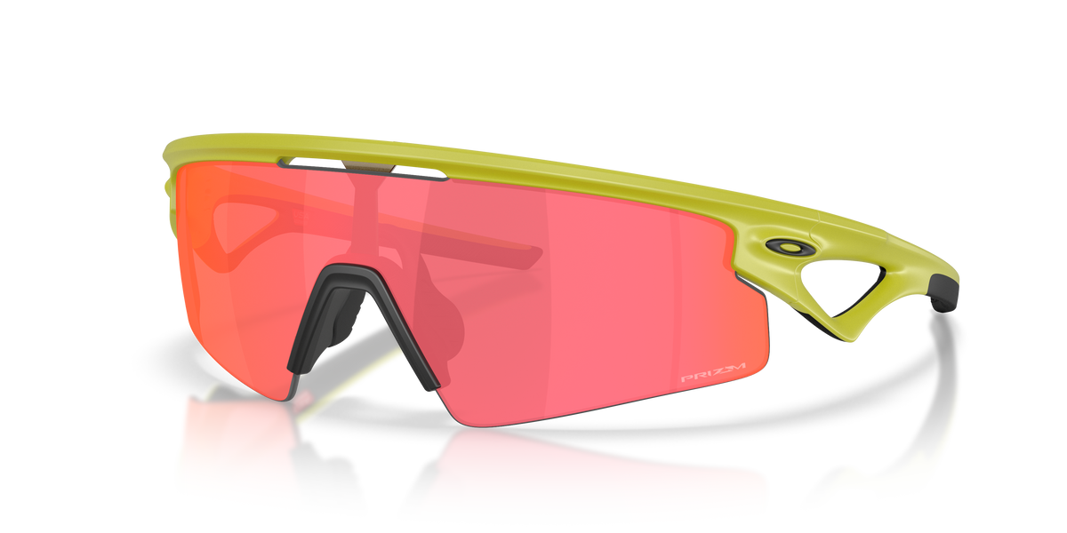 Gafas de Sol Oakley Sphaera OO9531 06 37 137 — vista tres cuartos